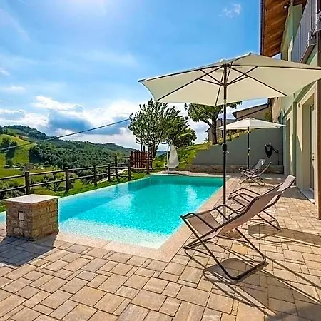 Cascina Pajanot 3*